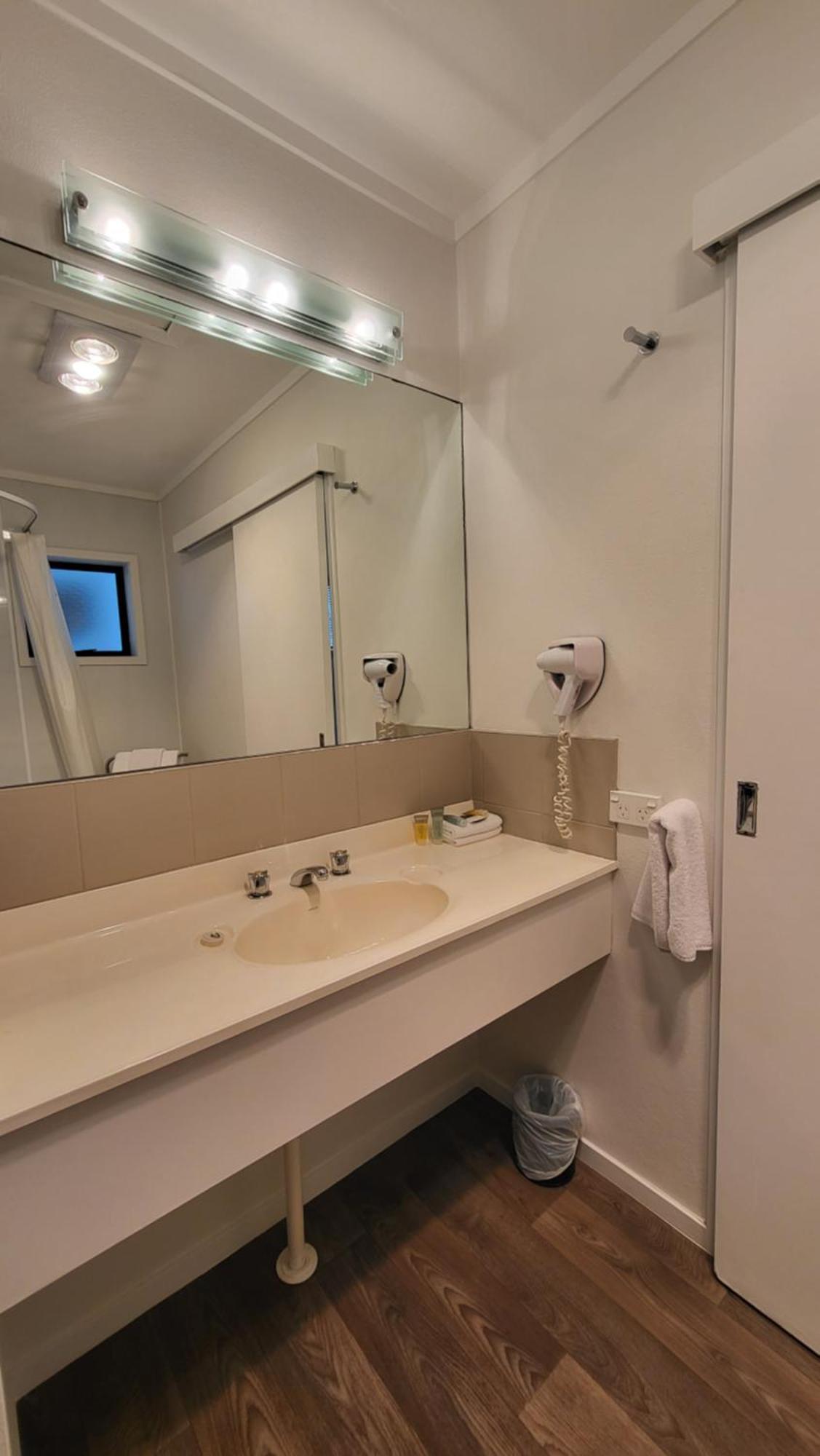 Manukau Motor Lodge Окленд Екстер'єр фото
